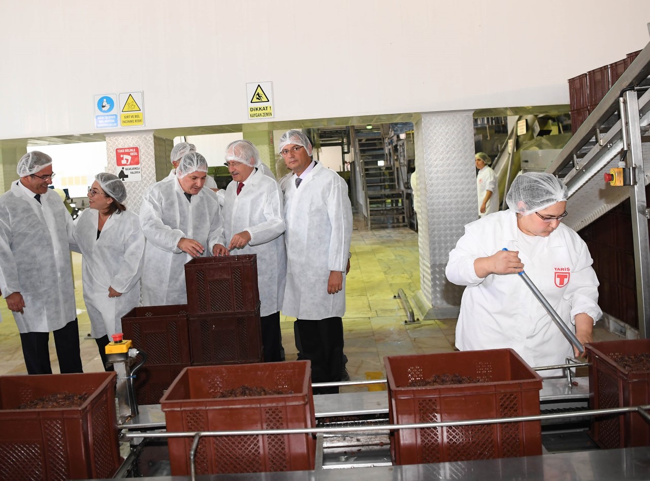 Kılıçdaroğlu'ndan üzüm üreticilerine ve işletmecilerine ziyaret 21