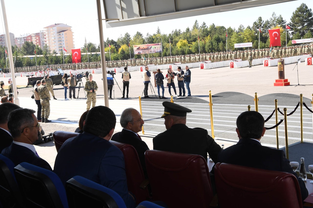 CHP Lideri Kemal Kılıçdaroğlu, oğlunun yemin törenine katıldı 28