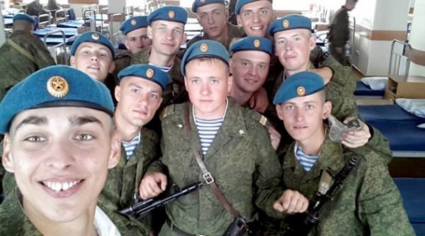 Rusya askerlerine "selfie çekmeyi" yasakladı! 3