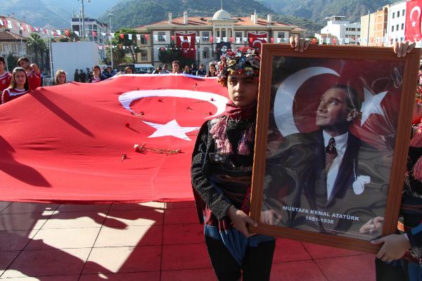 Atatürk'ün Manisa'ya gelişinin yıl dönümü coşkuyla kutlandı 6