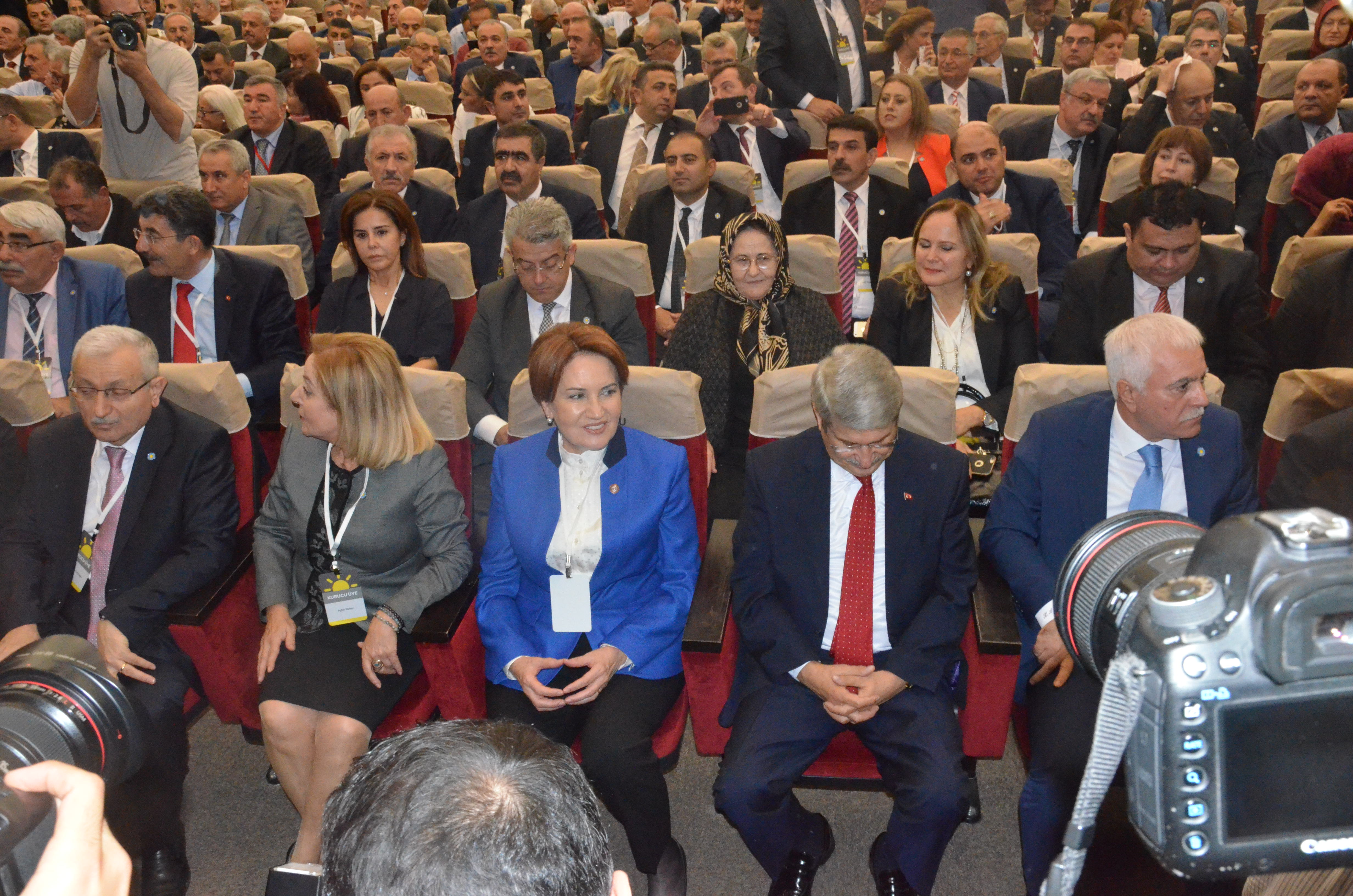 Meral Akşener'in İYİ Parti'yi anlattığı toplantıdan kareler! 10