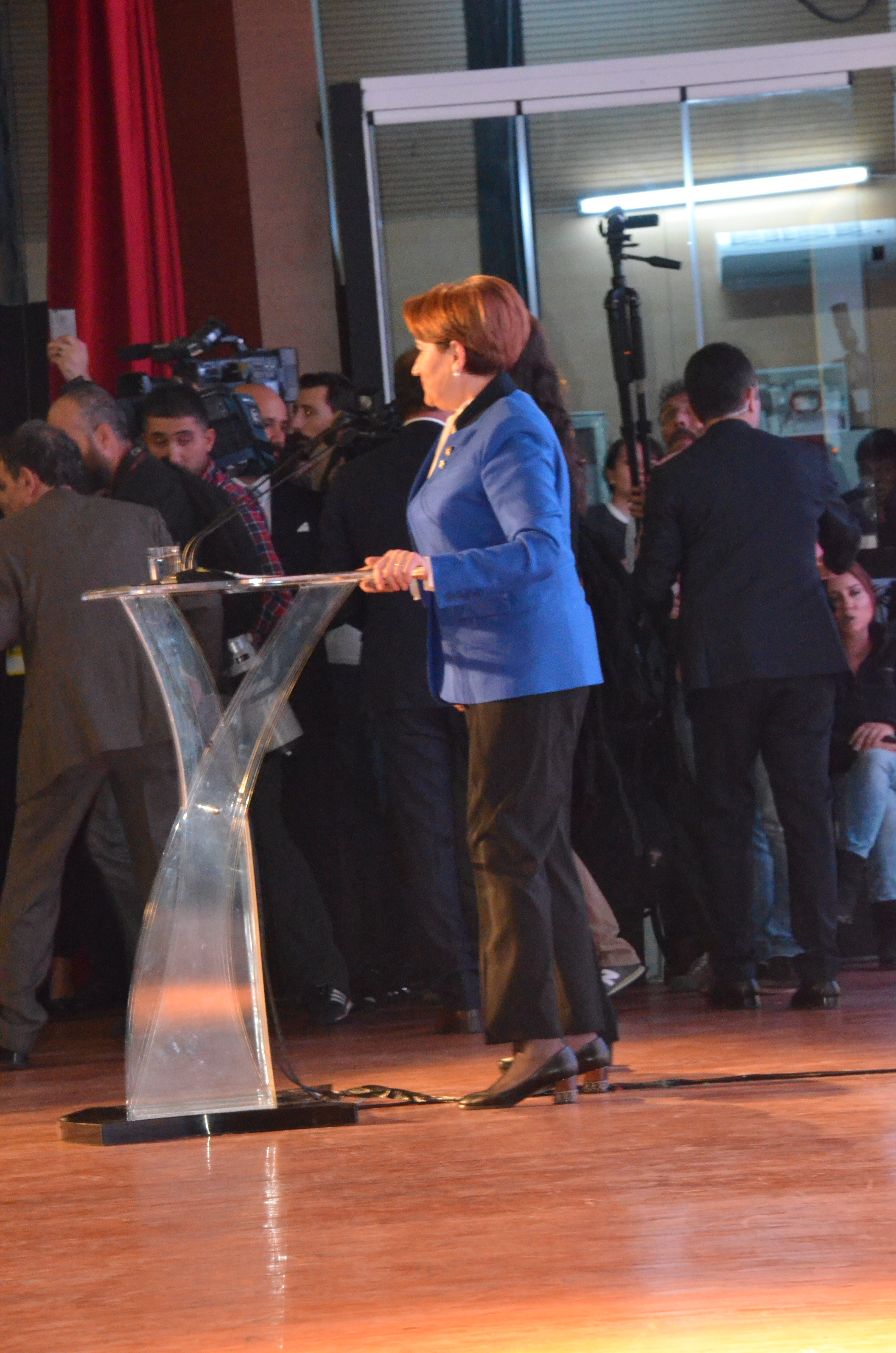 Meral Akşener'in İYİ Parti'yi anlattığı toplantıdan kareler! 13