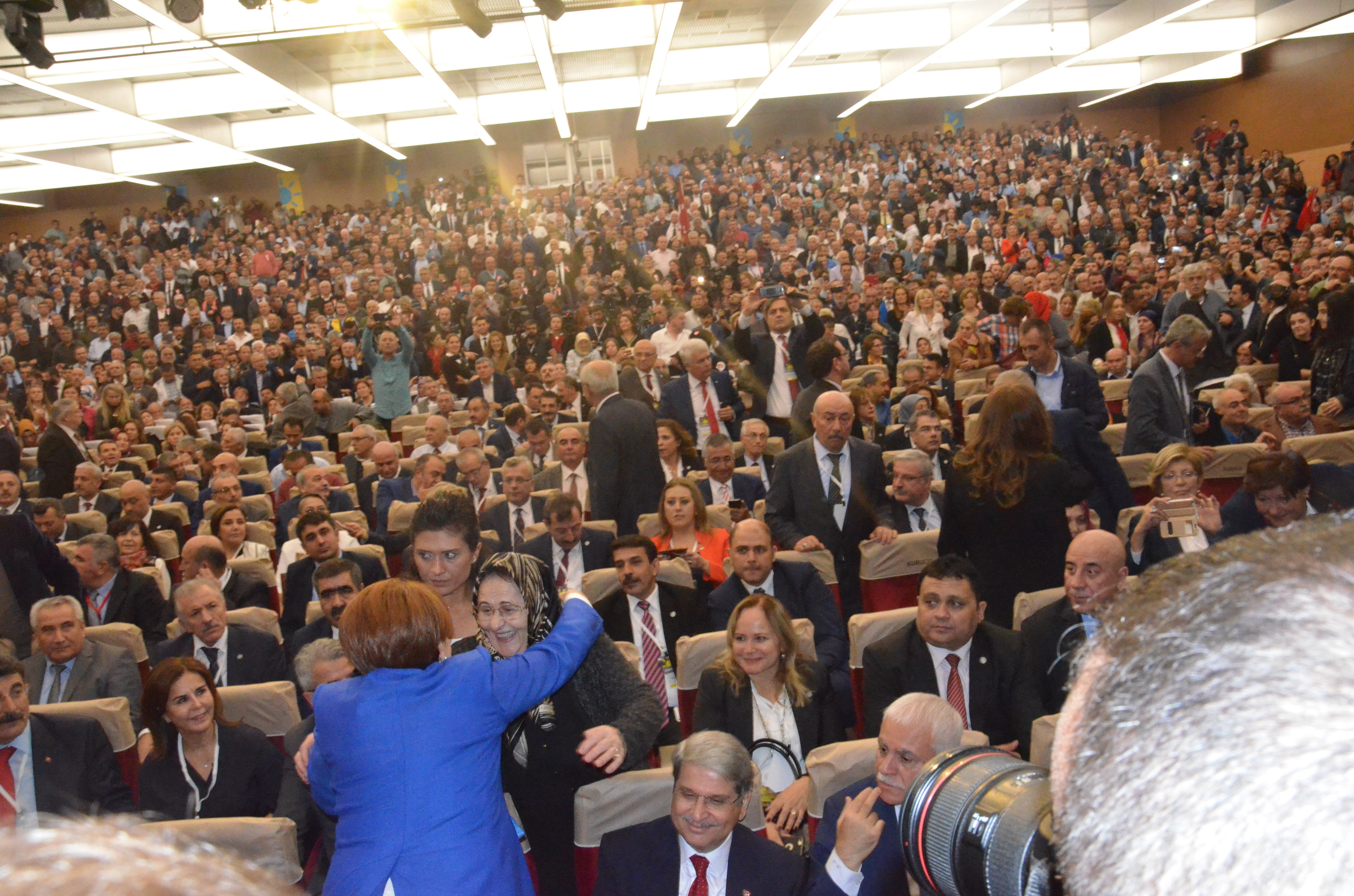 Meral Akşener'in İYİ Parti'yi anlattığı toplantıdan kareler! 24
