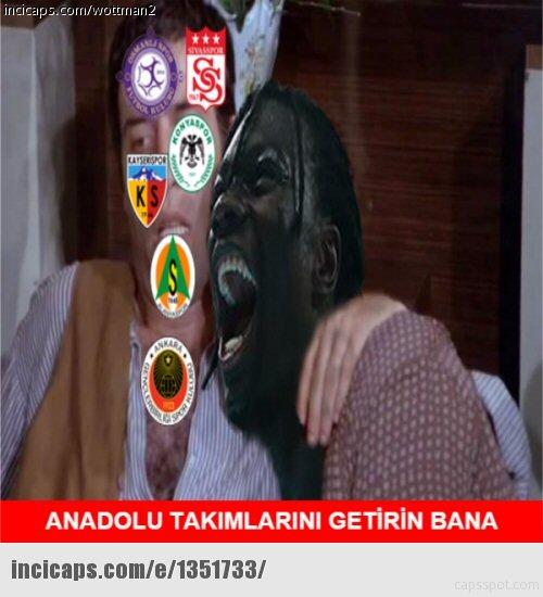 İşte Beşiktaş-Galatasaray derbisi capsleri 16