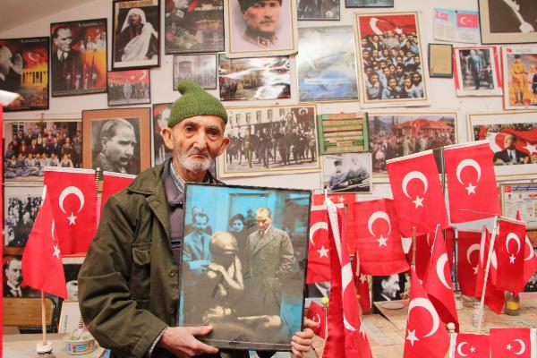 78 yaşındaki çiftçi, biriktirdiği 2 bin fotoğrafla Atatürk Evi açtı 7