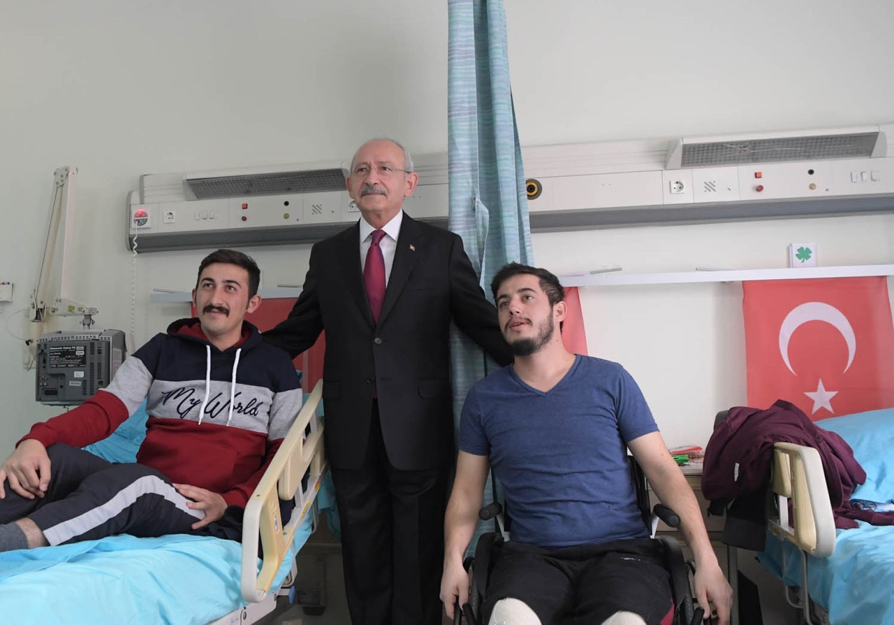 Kemal Kılıçdaroğlu'ndan gazilere moral ziyareti 2