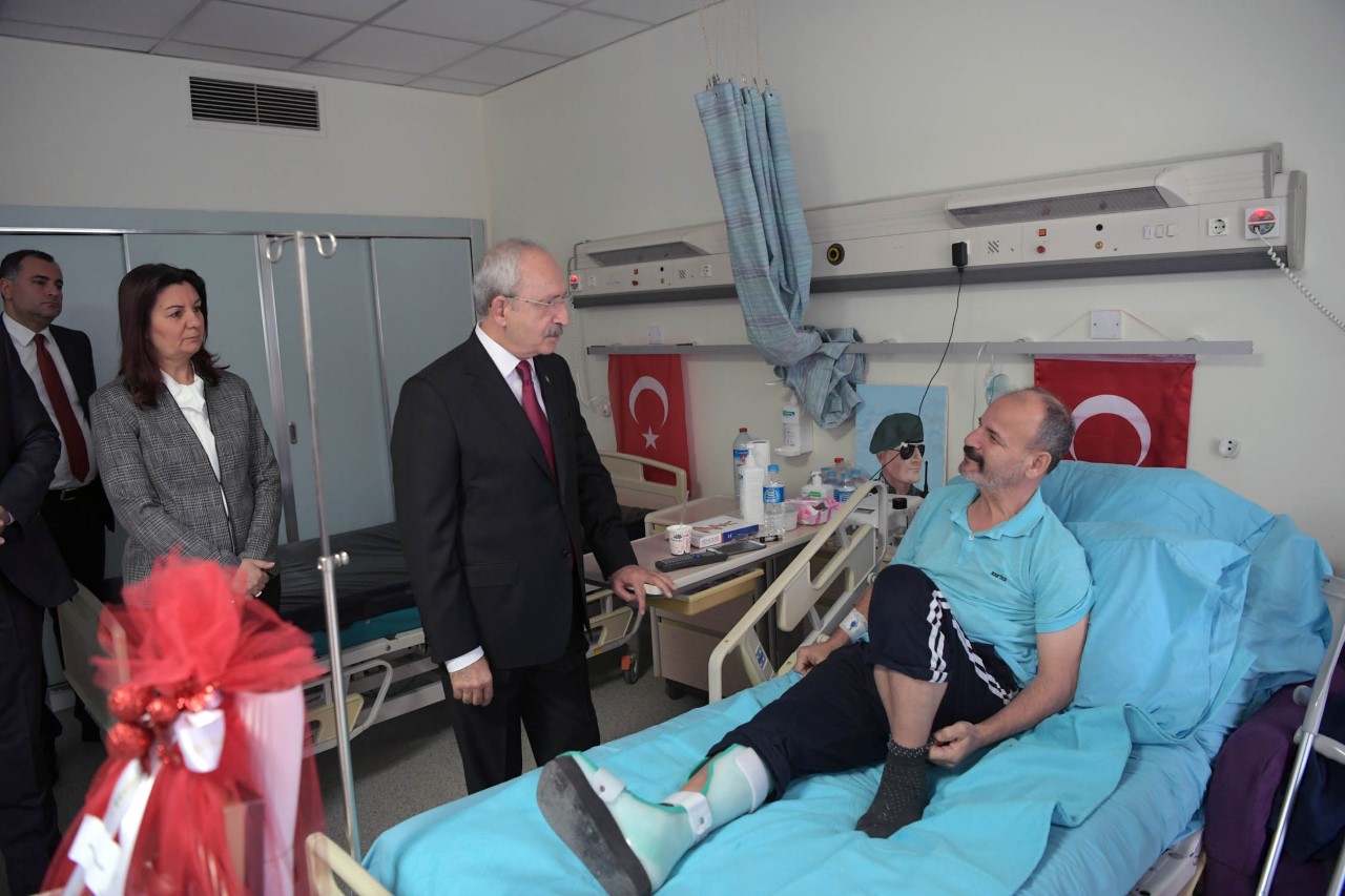 Kemal Kılıçdaroğlu'ndan gazilere moral ziyareti 20