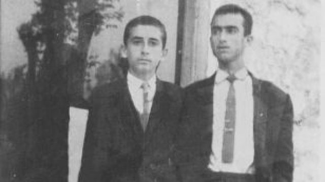 İşte Kemal Kılıçdaroğlu'nun merak edilen gençlik fotoğrafları 4