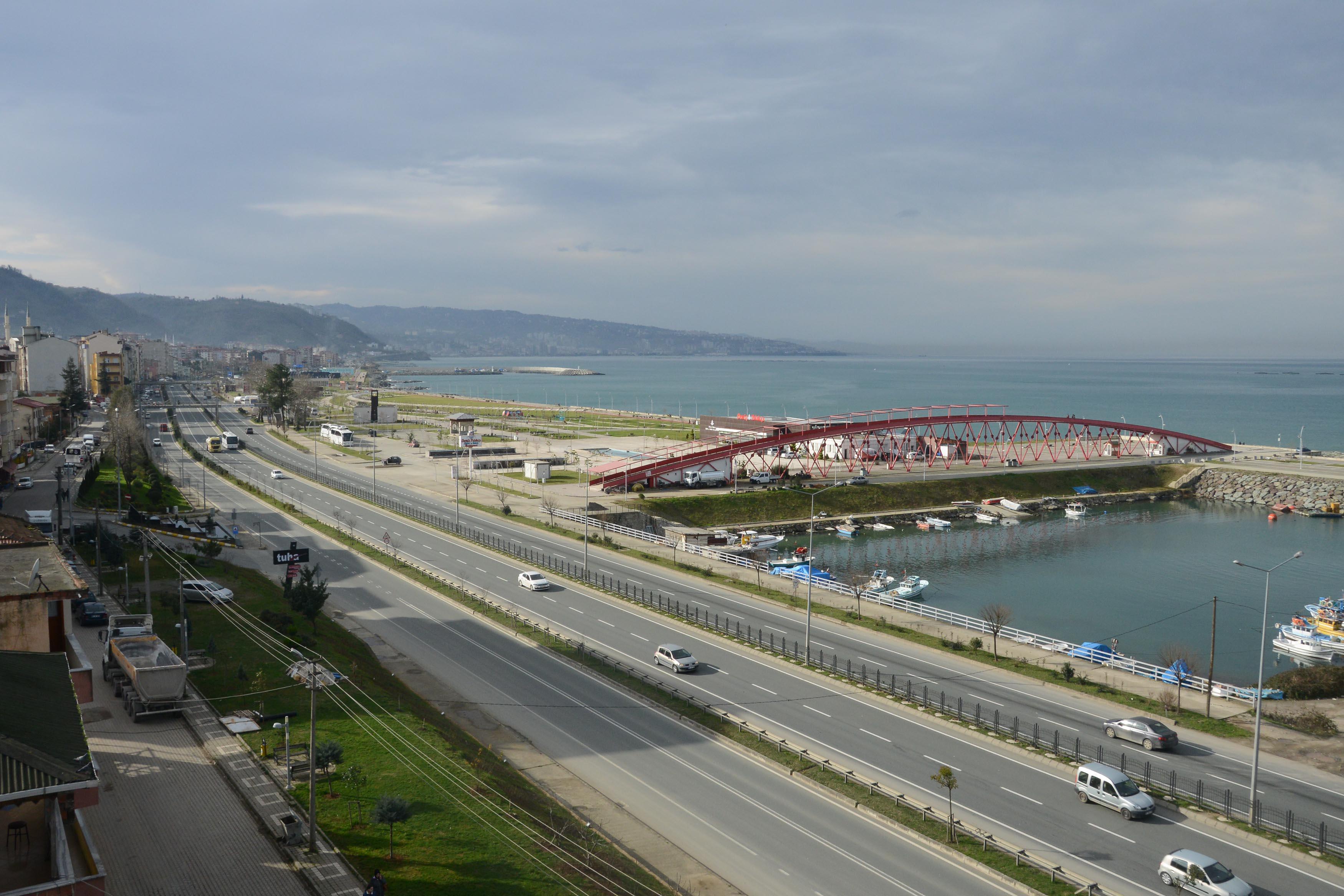 Trabzon'daki köprü sosyal medyanın gündemine oturdu! 8