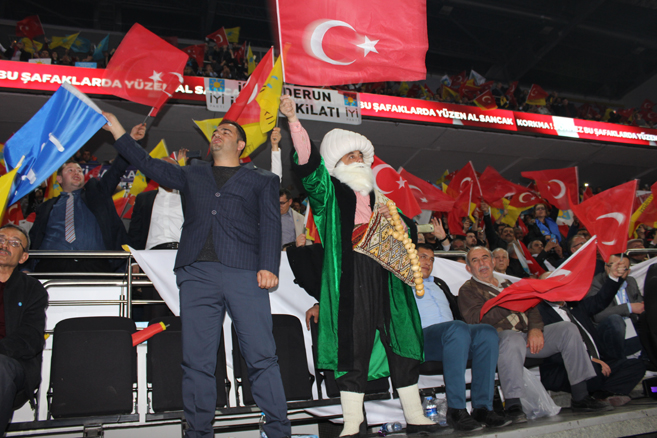İYİ Parti'nin 1. Olağanüstü Kurultayı Ankara Arena'da gerçekle 13