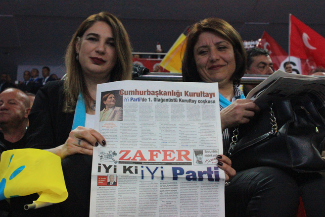 İYİ Parti'nin 1. Olağanüstü Kurultayı Ankara Arena'da gerçekle 22