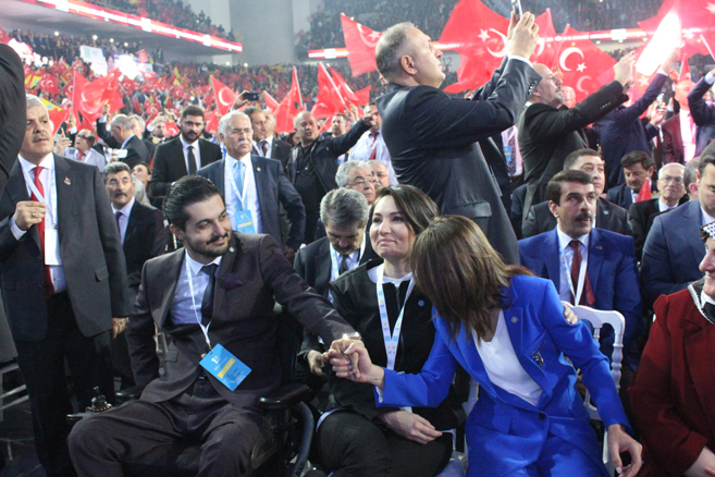 İYİ Parti'nin 1. Olağanüstü Kurultayı Ankara Arena'da gerçekle 28