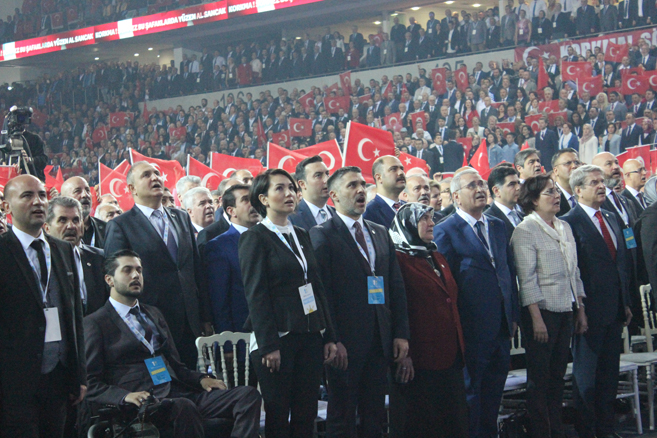 İYİ Parti'nin 1. Olağanüstü Kurultayı Ankara Arena'da gerçekle 36