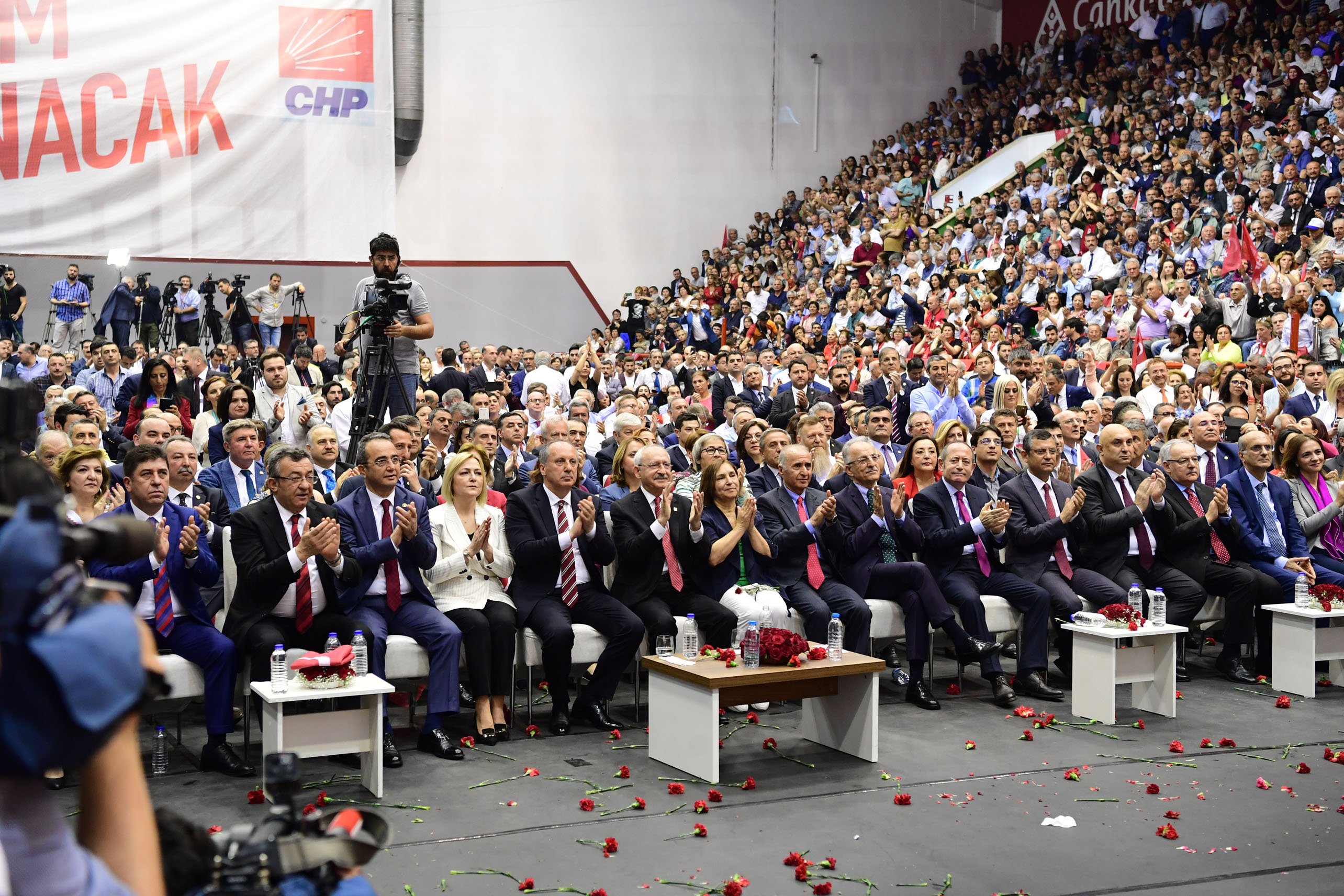 CHP'nin adayı Muharrem İnce... İşte en güzel kareler 13