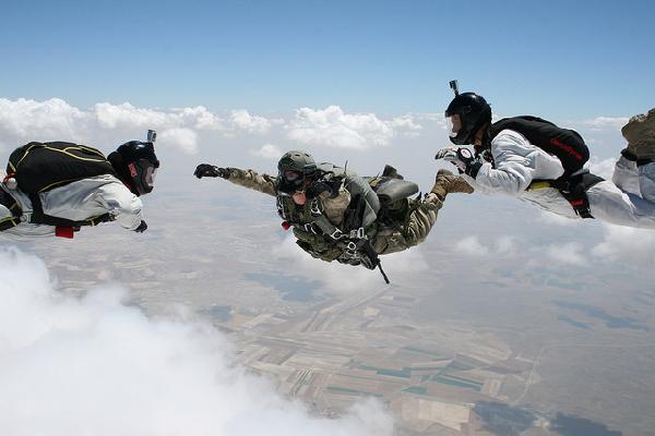 Özel Kuvvetler’den nefes kesen paraşüt eğitimi 3