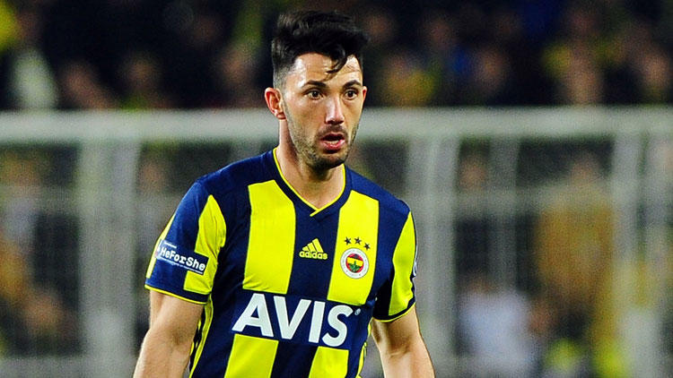 Tolgay Arslan için şok pankart! 8