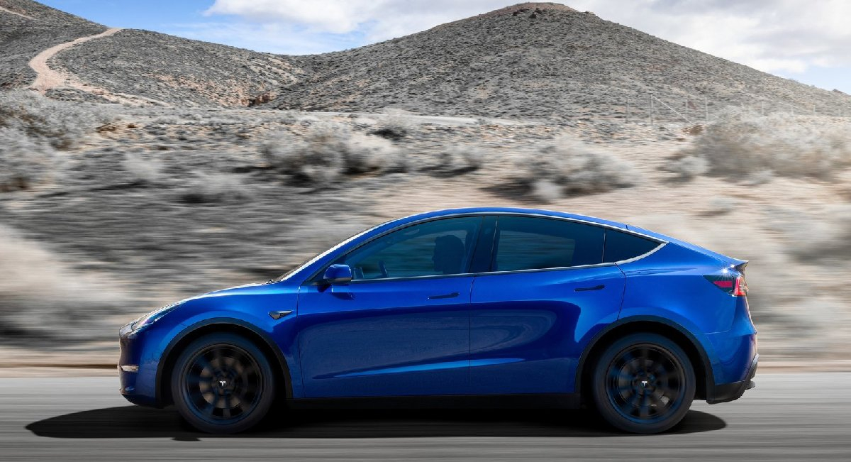 Tesla yeni otomobili “Model Y” ile büyüledi 4