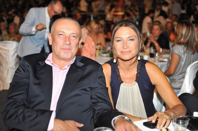 Demet Akbağ'ın eşi Zafer Çika'nın cenaze töreni sonrasında şok 2