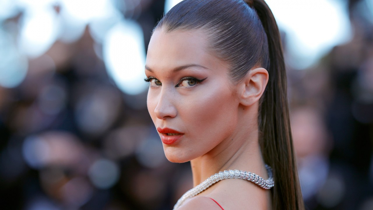 Bella Hadid Türkiye’ye geldi! Havaalanında görenler... 9