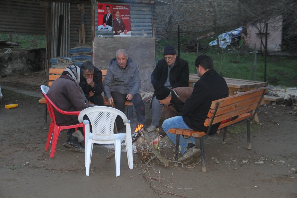 Depremin hasarı gün ağarınca ortaya çıktı 7