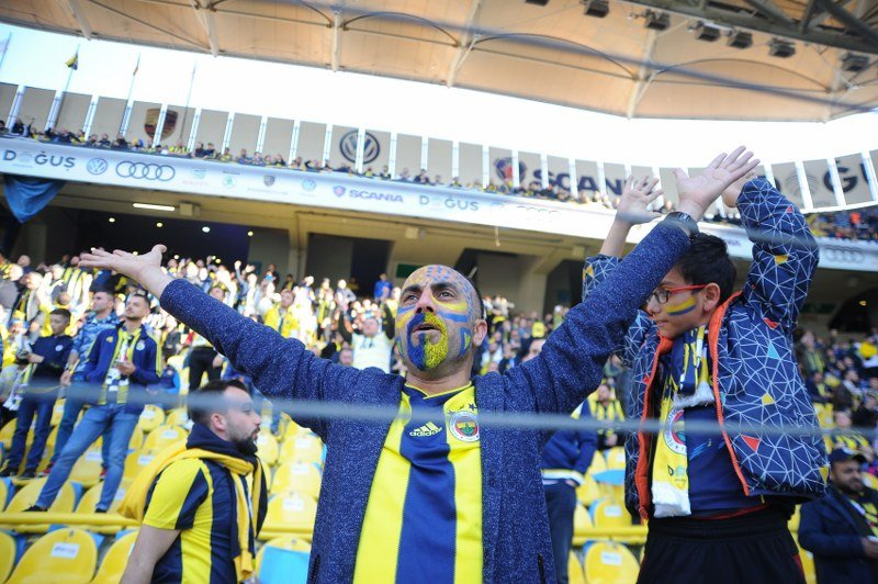 Fenerbahçe Galatasaray maçından renkli kareler 11
