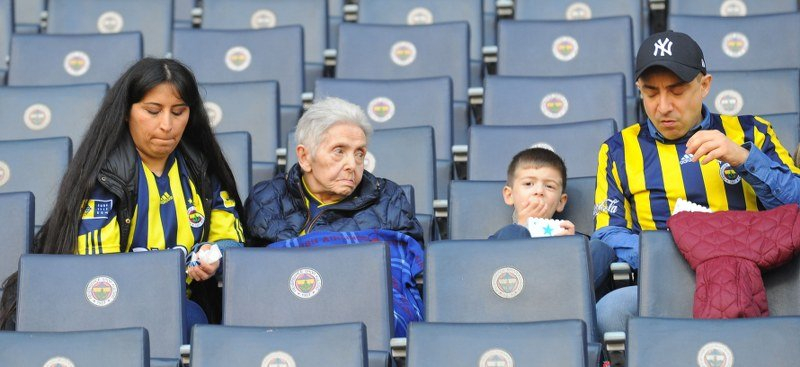 Fenerbahçe Galatasaray maçından renkli kareler 12