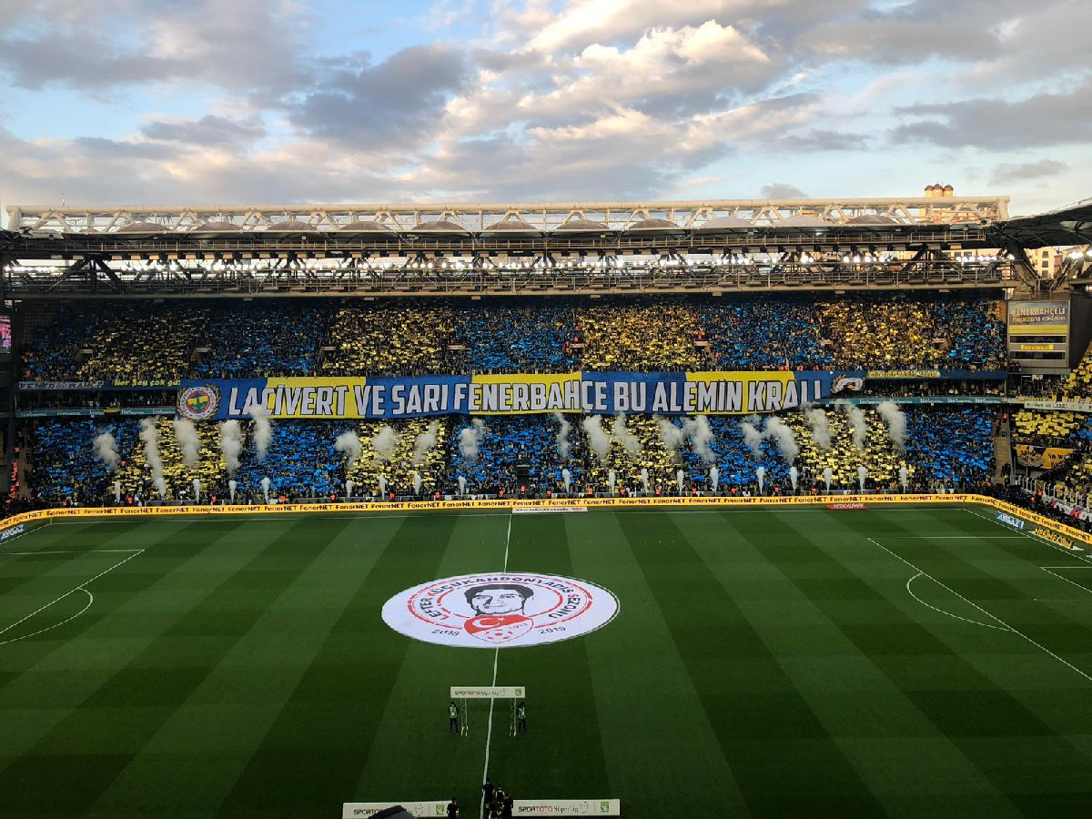 Fenerbahçe Galatasaray maçından renkli kareler 28