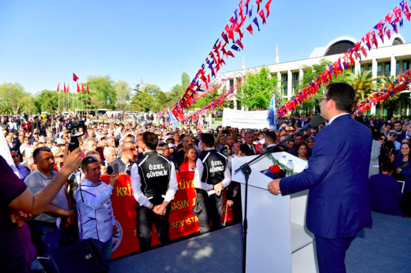 Ekrem İmamoğlu, İBB çalışanlarının 1 Mayıs'ını kutladı 6