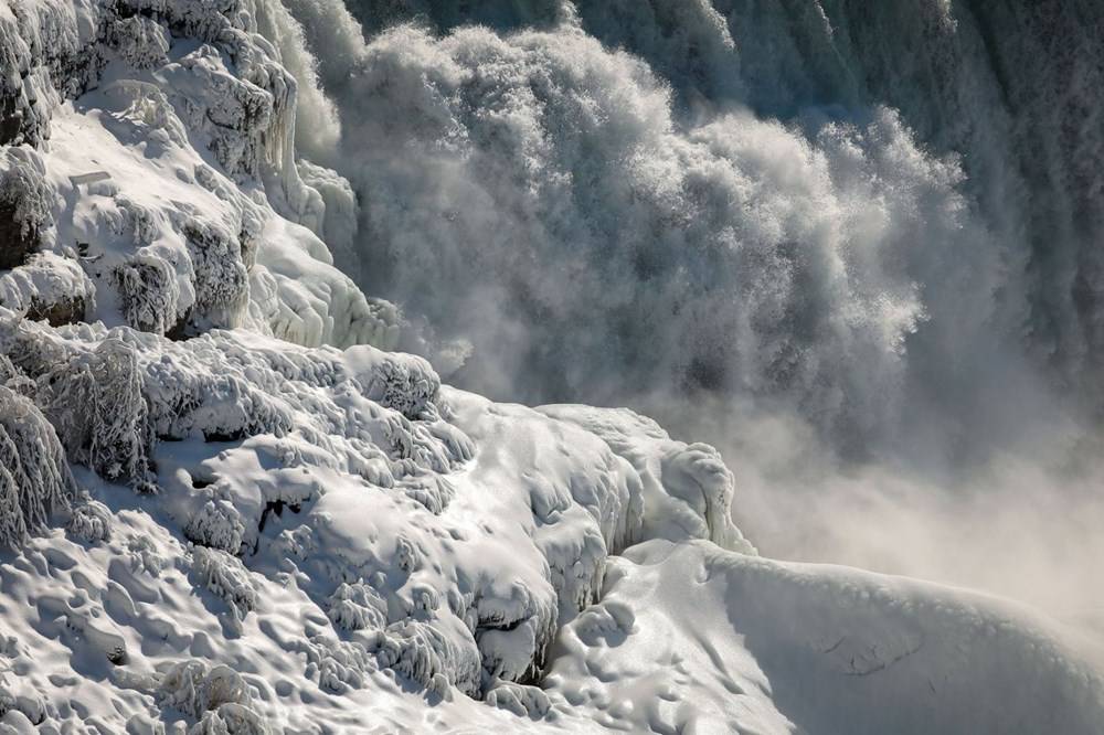 Niagara Şelaleleri aşırı soğuklar nedeniyle dondu 3