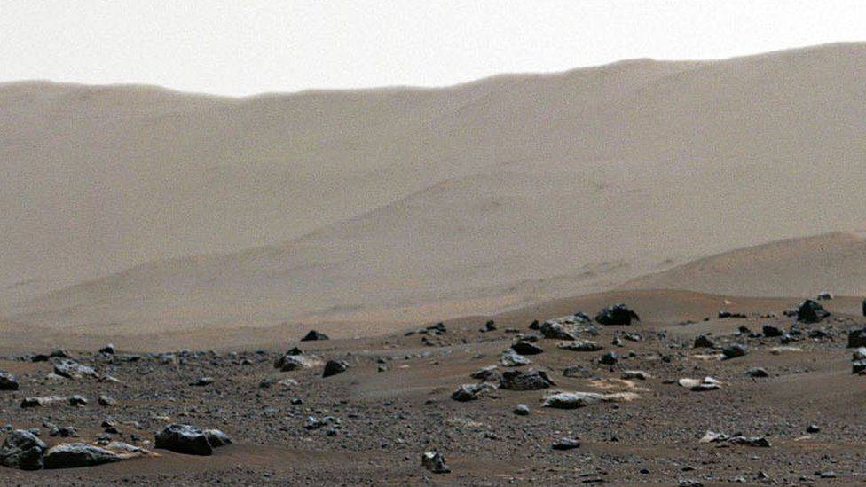 NASA, Mars'tan detaylı yeni görüntüler paylaştı 2