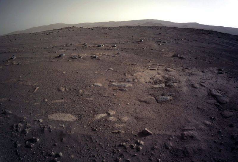NASA, Mars'tan detaylı yeni görüntüler paylaştı 4