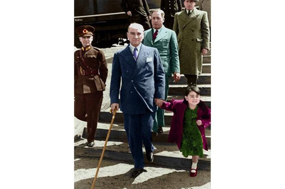 Atatürk ve çocuklar 10