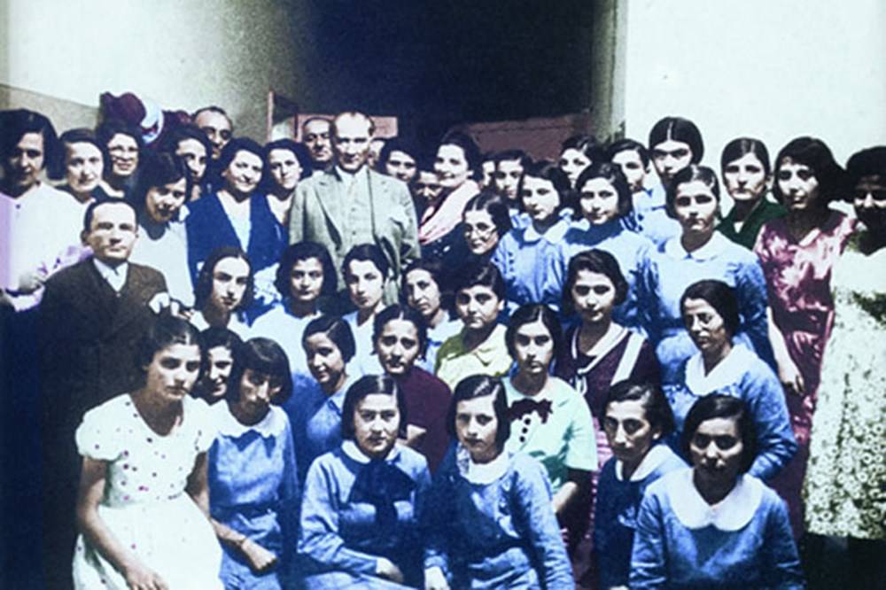Atatürk ve çocuklar 3