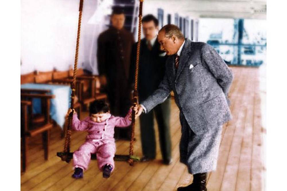 Atatürk ve çocuklar 6