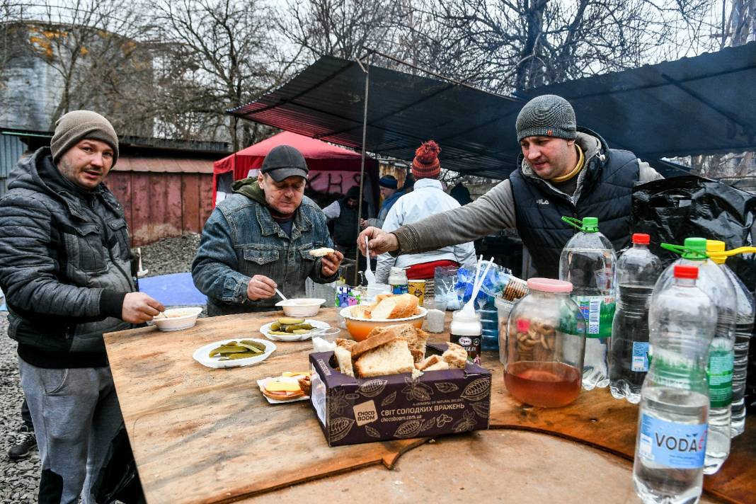 Zaporozhye direnişi... Siviller hazırlanıyor.. 21