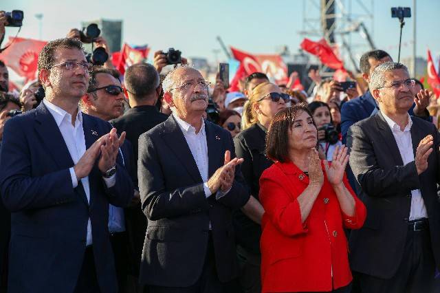 Tarihi 'Milletin Sesi' mitinginden kareler 31