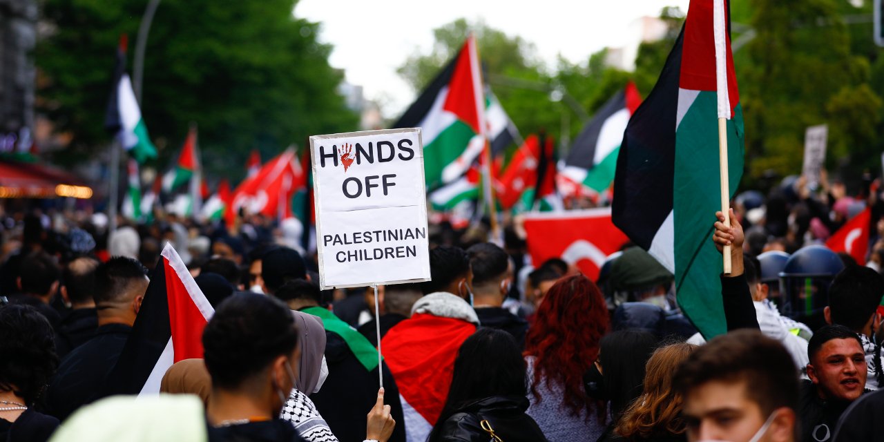 İsrail’in Filistinlilere yönelik saldırıları birçok ülkede protesto edildi