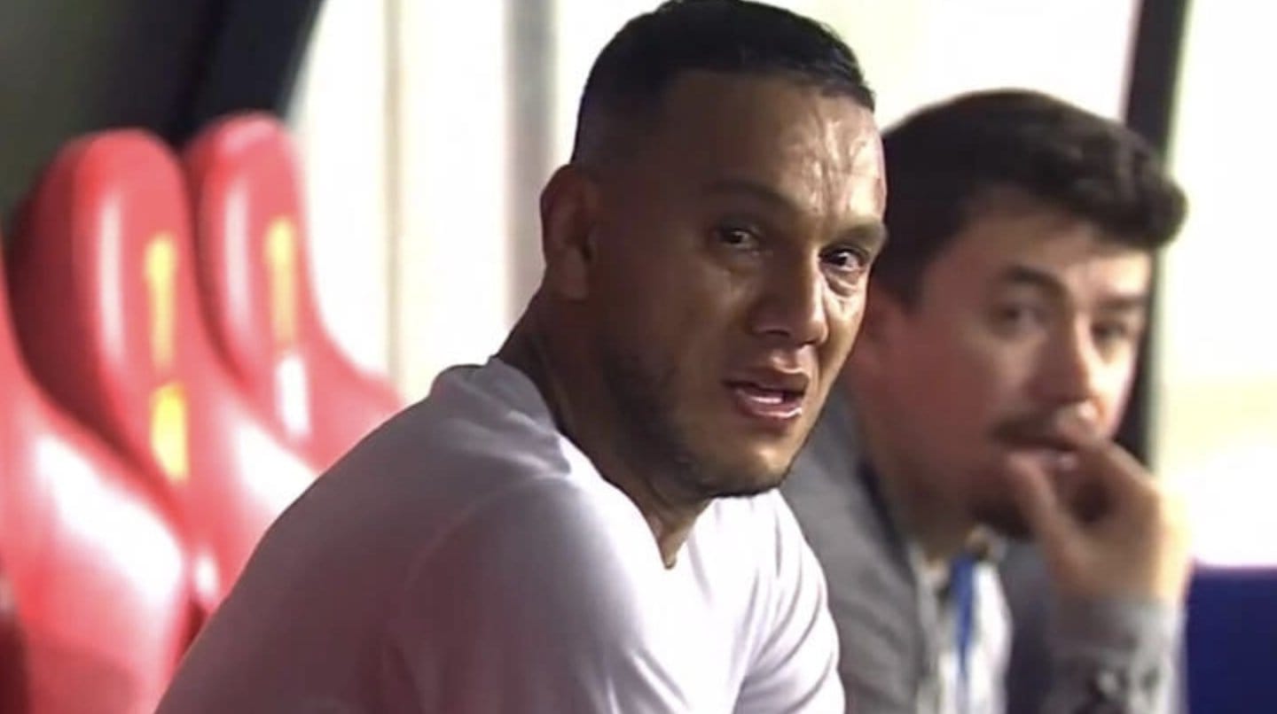 Josef de Souza mutluluktan ağlıyor