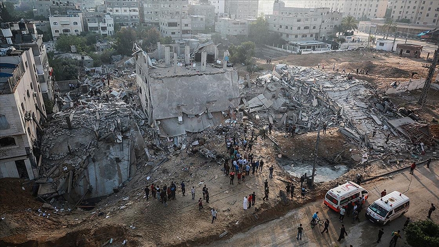 İsrail'in saldırılarında 41'i çocuk 145 Filistinli hayatını kaybetti