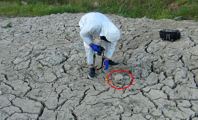 Sulama kanalına dökülen balçıktan, insan kafatası çıktı