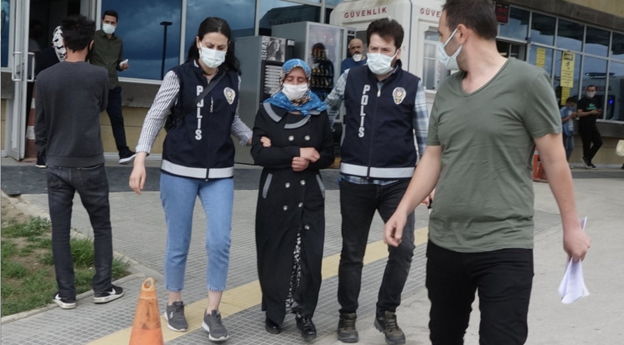 Surdan düşen Ferdi’nin ölümünde görgü tanığı: Kadın tekme attı