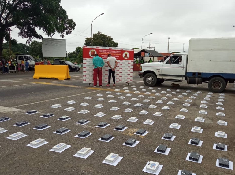 Venezuela basınında geçen sene: Beyaz peynirin içine yerleştirilmiş kokain ele geçirildi