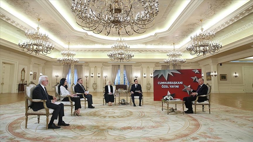 'Türkiye çok partili sistemden verim alamıyor'