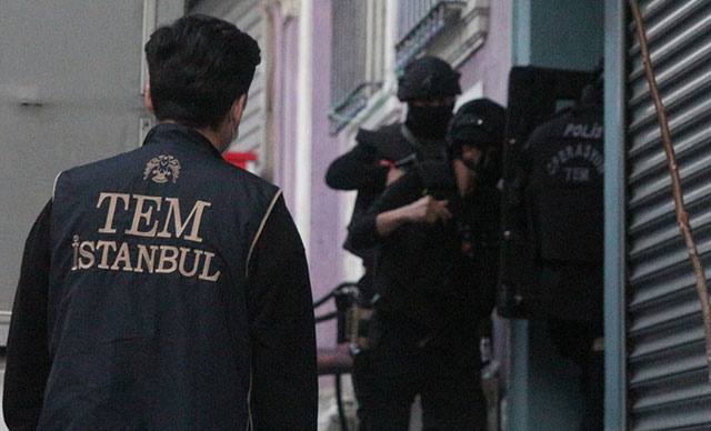 İstanbul'da operasyon: HDP Beyoğlu İlçe Başkanı da gözaltına alındı