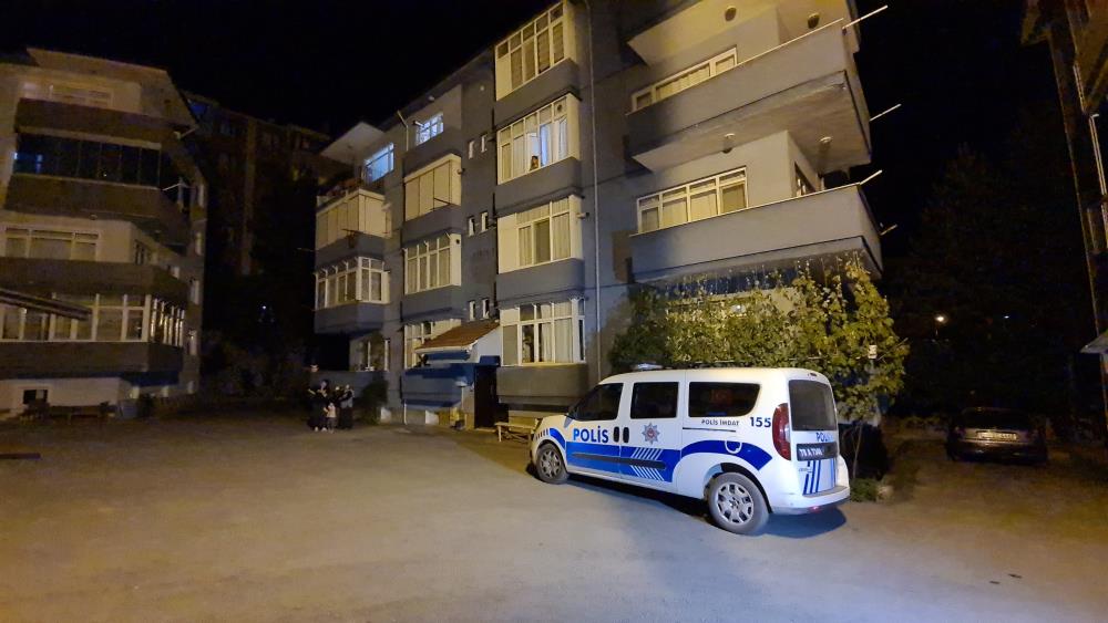 4 yaşındaki küçük kız camdan düştü kimse farketmedi