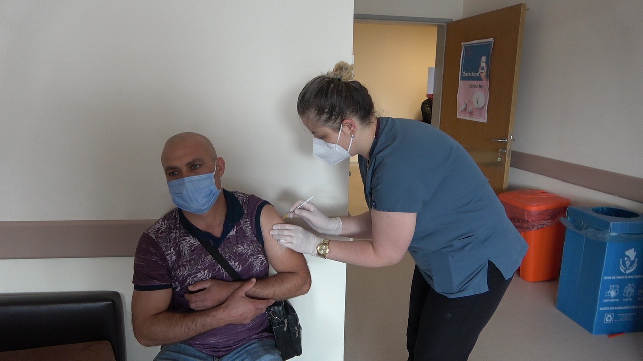 40 yaş ve üzeri aşılama başladı