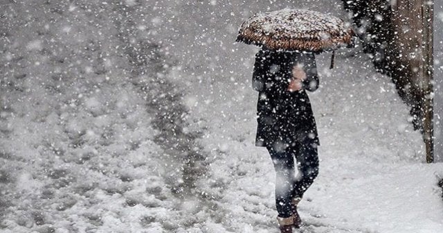 İstanbul'a kar geliyor! Tarih verildi...