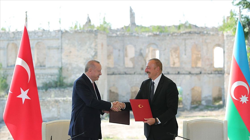 Erdoğan ile Aliyev anlaştı: Şuşa Beyannamesi imzalandı