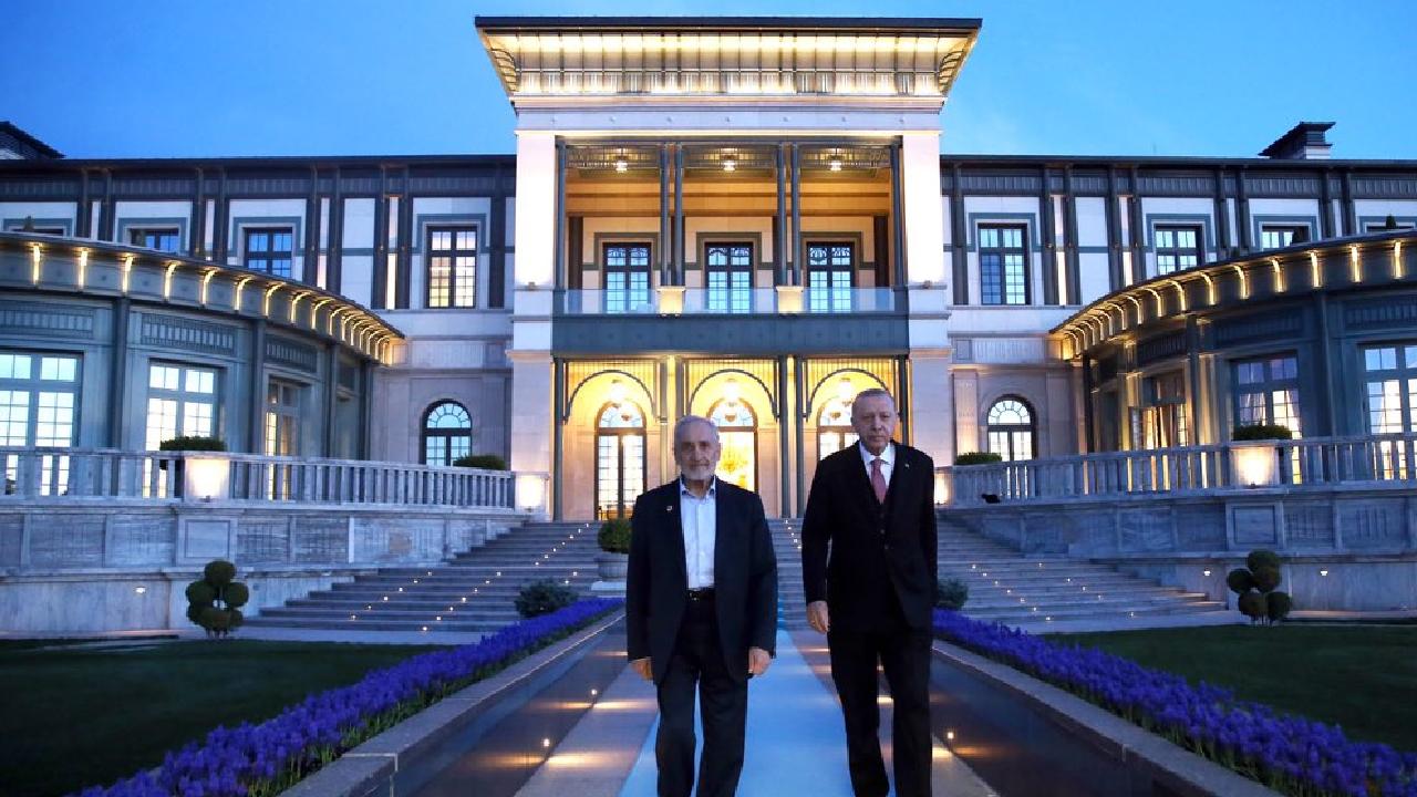 Oğuzhan Asiltürk, kendisini 'Milli Görüş Hareketi Lideri' olarak tanımladı