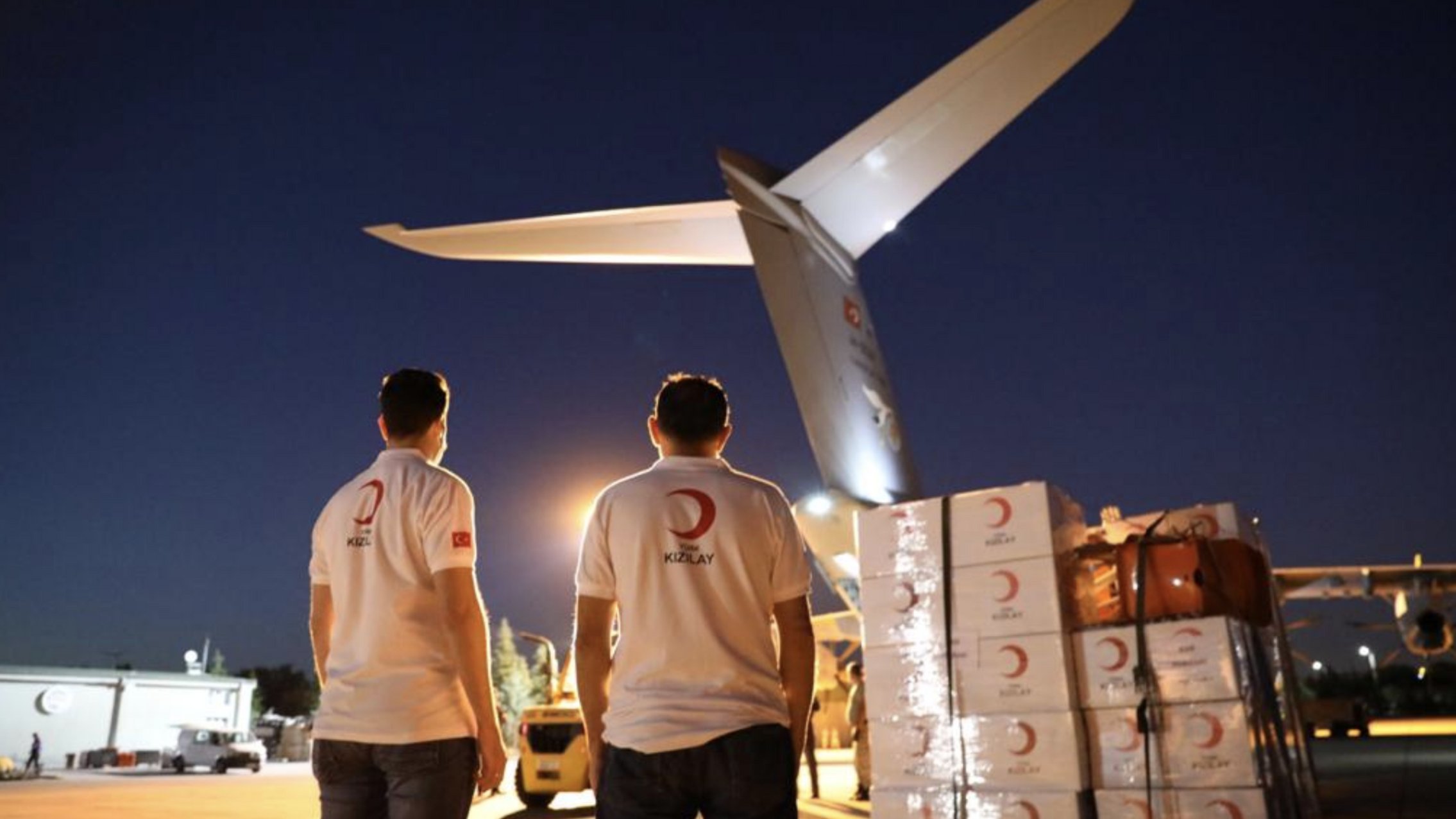 Kızılay'ın kiraladığı kargo uçağı yerine paralar uçmuş